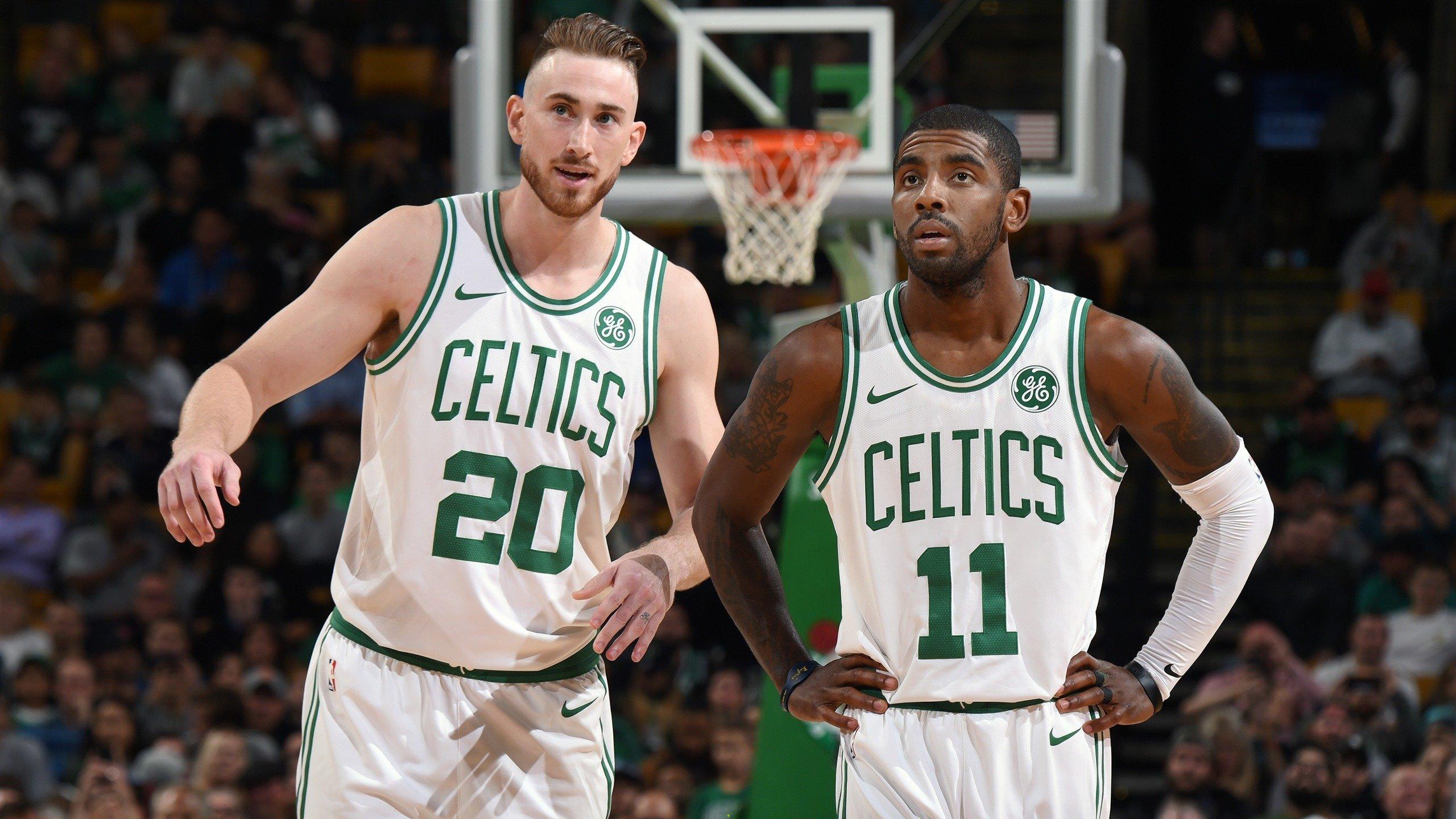 NBA总决赛激战正酣，勇士队逆转取胜，库里独砍40分率队扳平大比分
